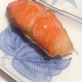 鮭の塩レモン漬け(*^^*)焼魚☆